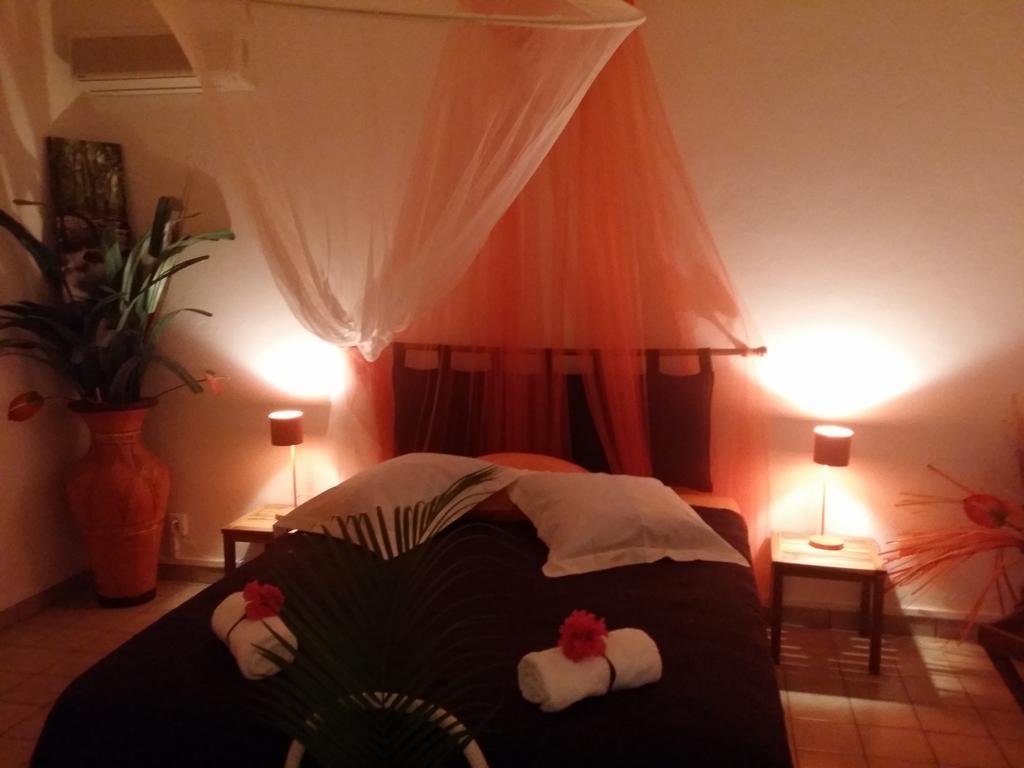 Bungalow Papaye Pointe-Noire Extérieur photo