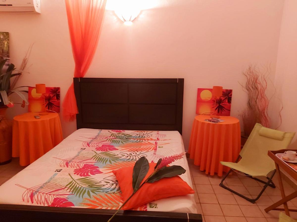 Bungalow Papaye Pointe-Noire Extérieur photo